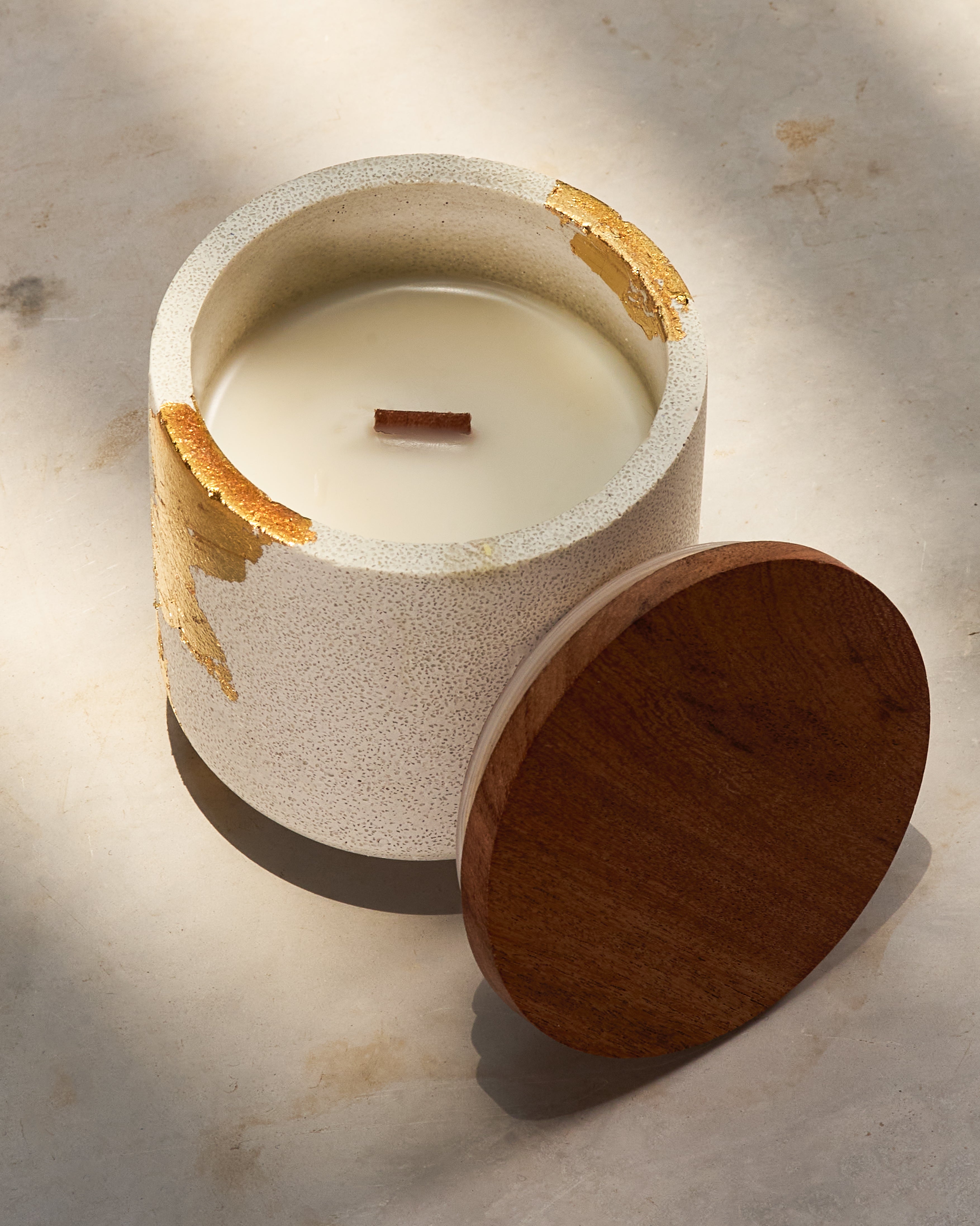 Coconut wax candle